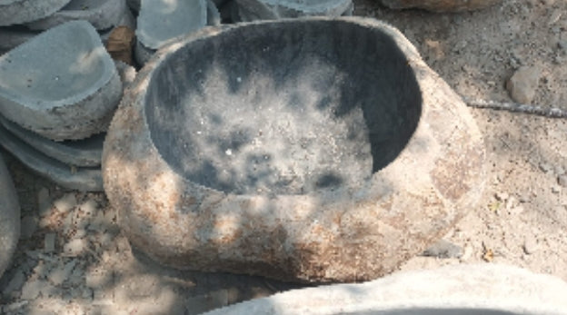 Riverstone bird bath J133 70x75x40cm
