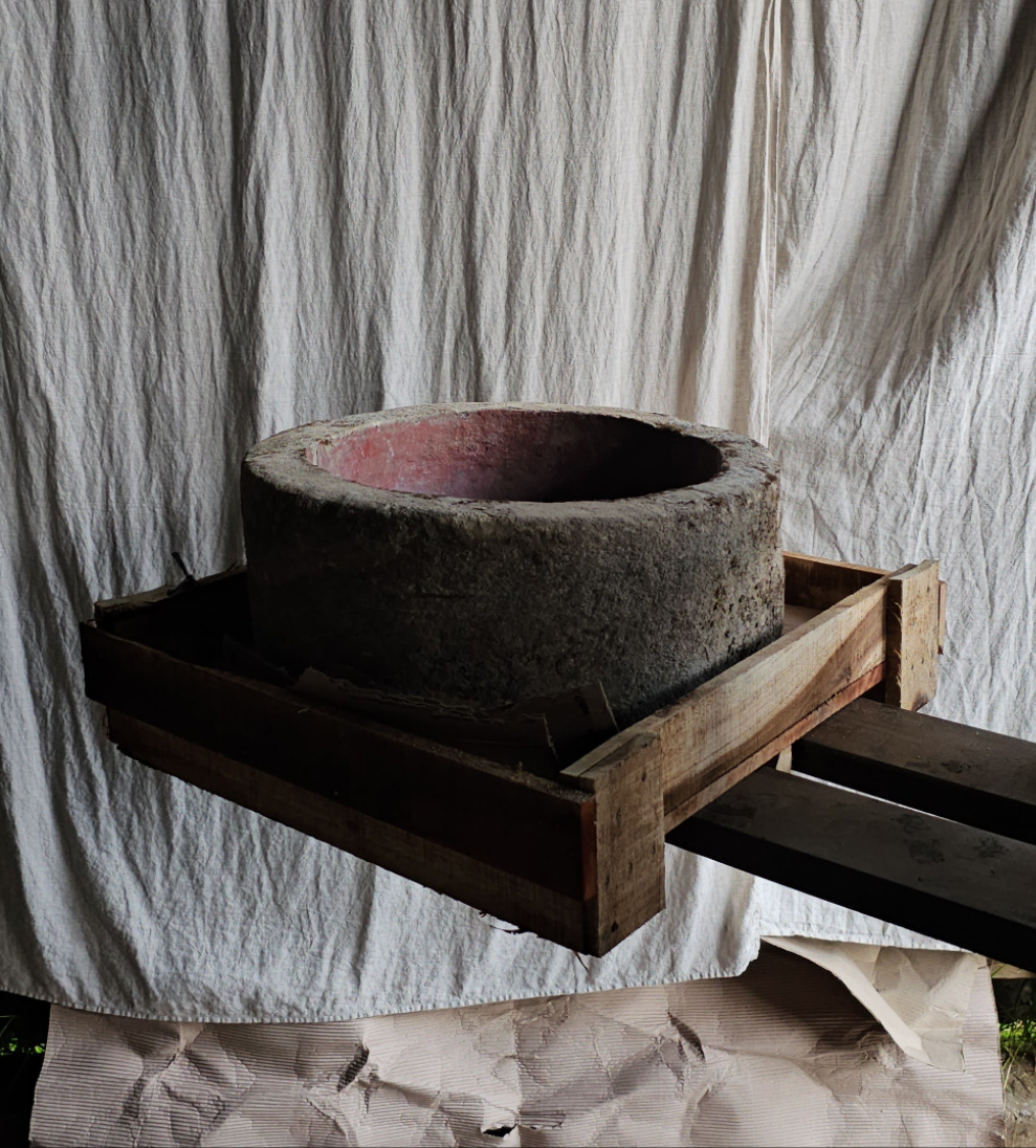 Vintage limestone trough C32