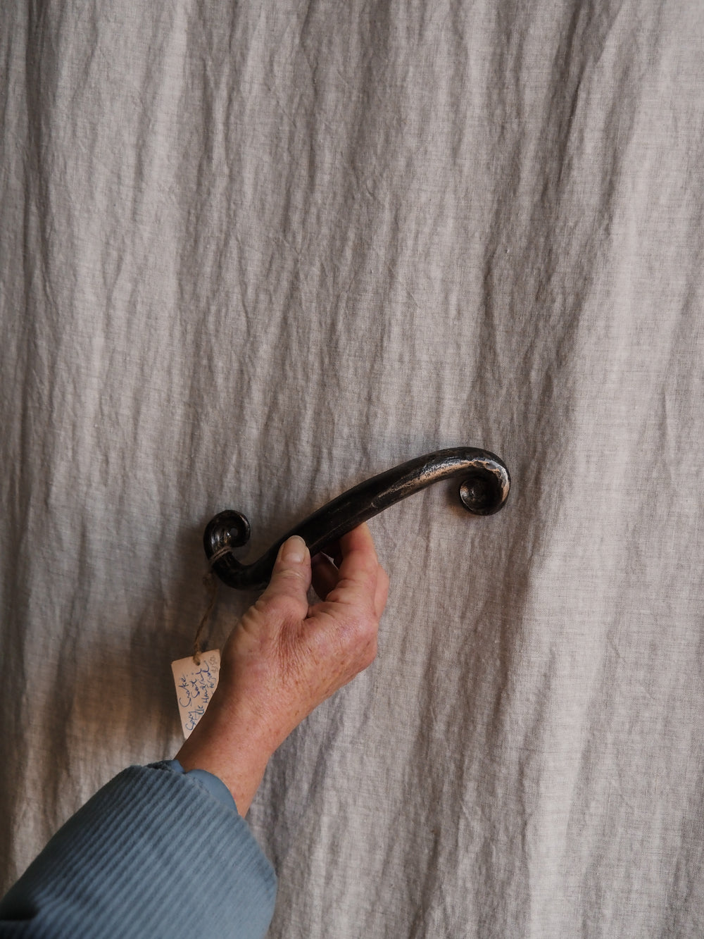 Twisty handle
