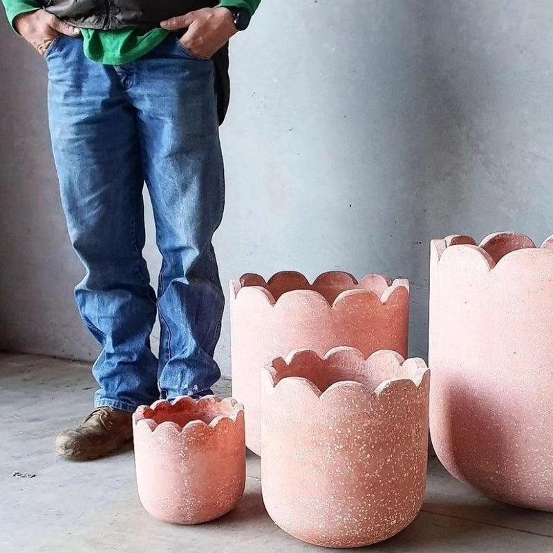 Clover pot - peachy pink PICK UP ONLY