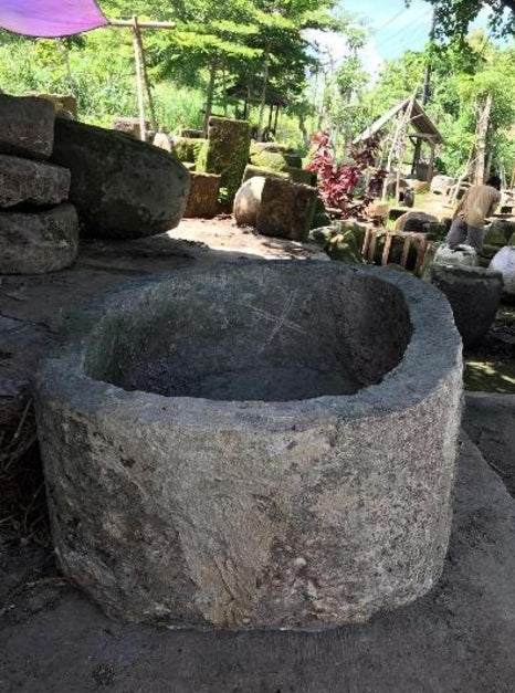 Vintage limestone trough C10