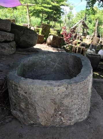 Vintage limestone trough C10