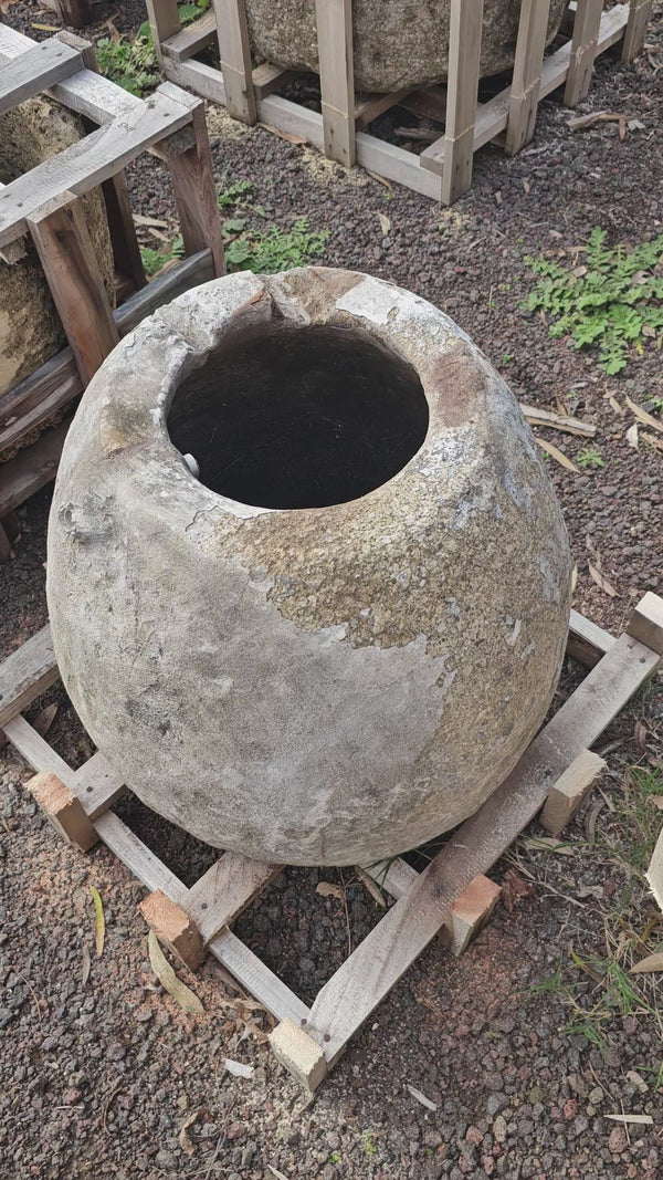 Vintage limestone trough A37