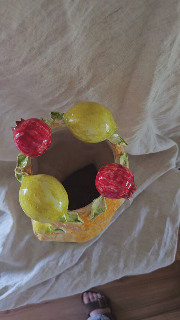 Face vase