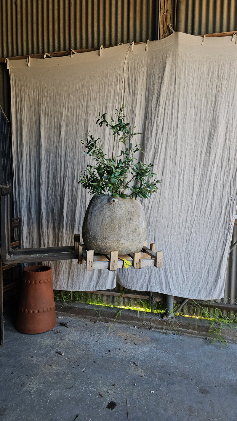 Vintage limestone trough A37