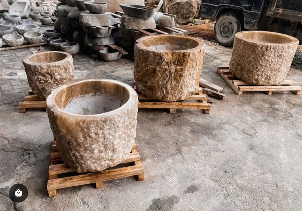 Onyx planters