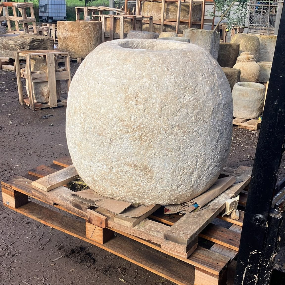 Vintage Limestone Trough G13 75x73x63cm H