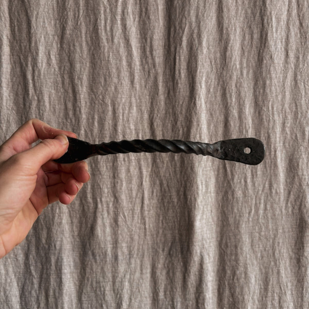 Bow handles