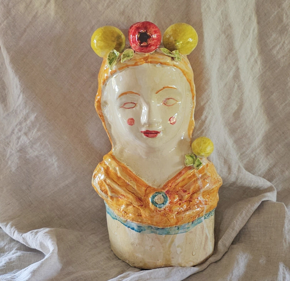 Face vase