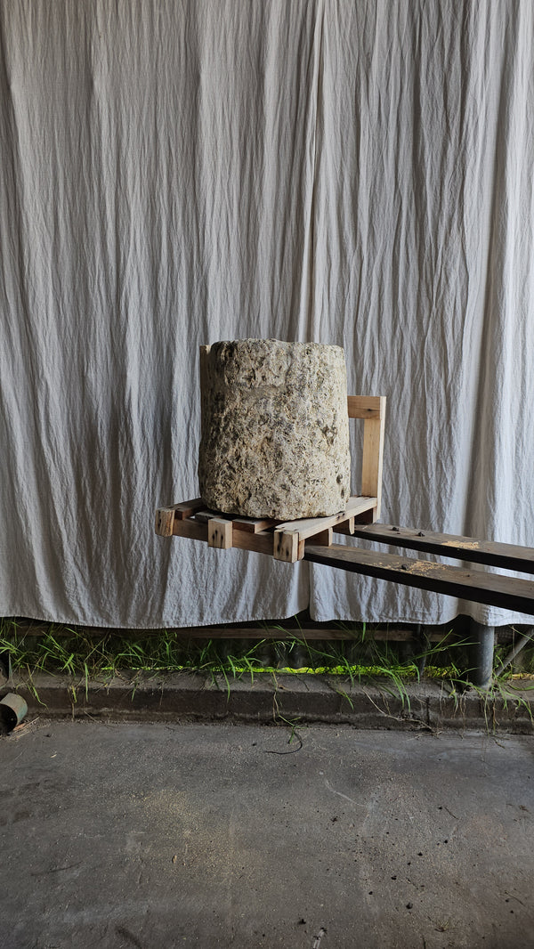 Vintage limestone trough C22