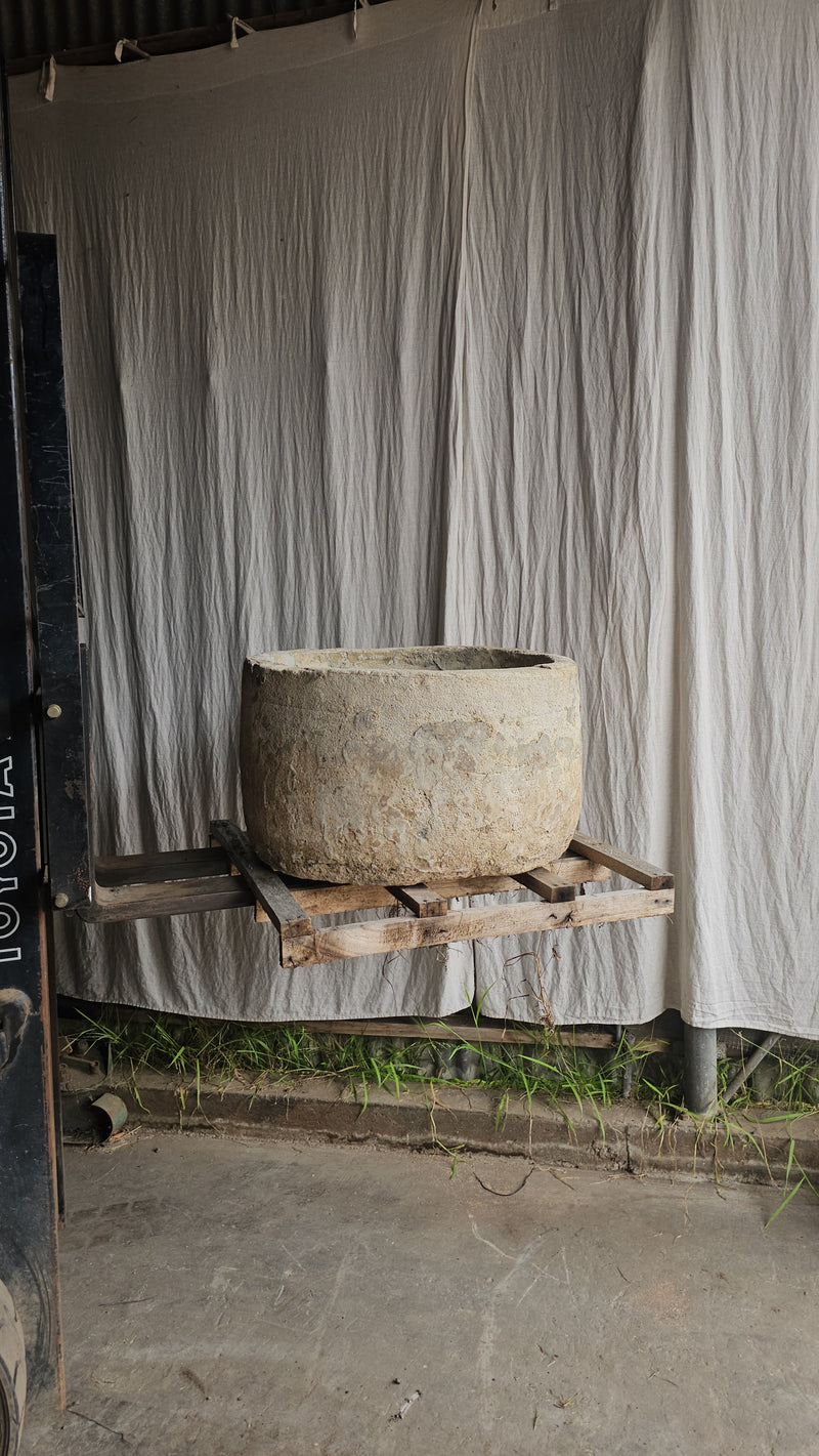 Vintage limestone trough A17