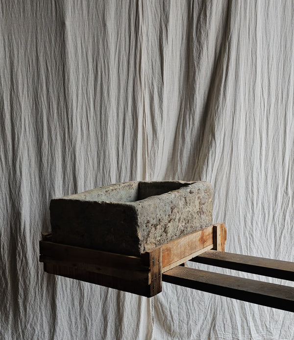 Vintage limestone trough C23