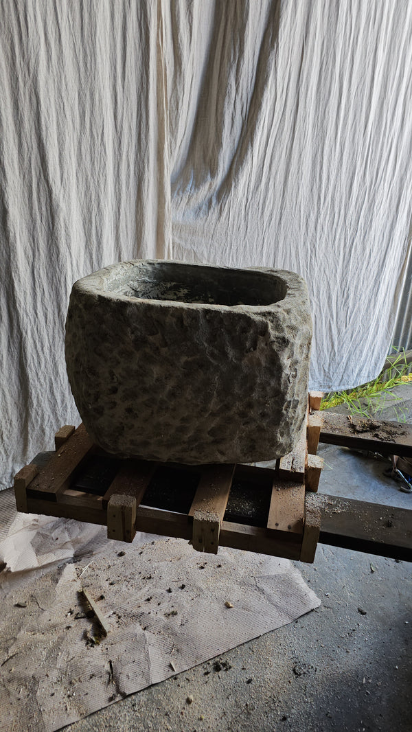Vintage limestone trough C12