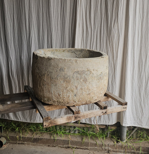 Vintage limestone trough A17