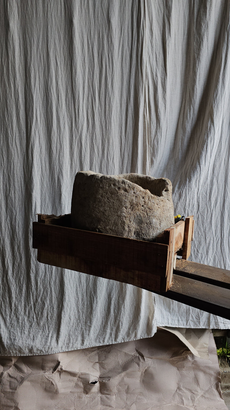Vintage limestone trough C31