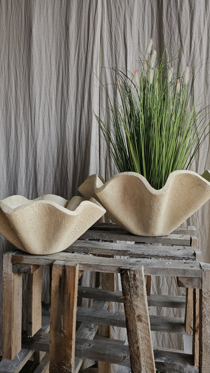FLUTED POT