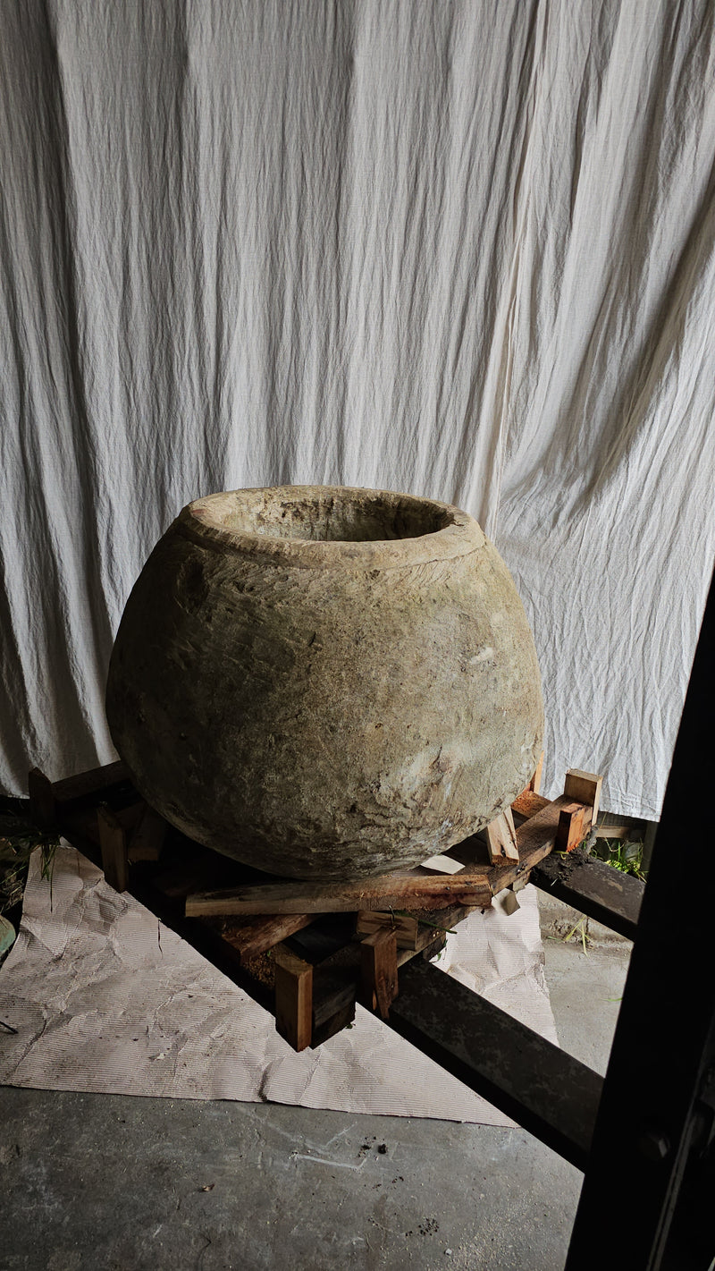 Vintage limestone trough C11