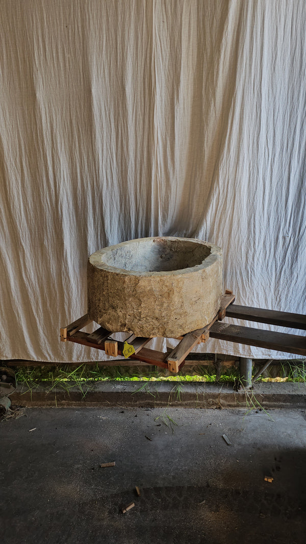 Vintage limestone trough C10