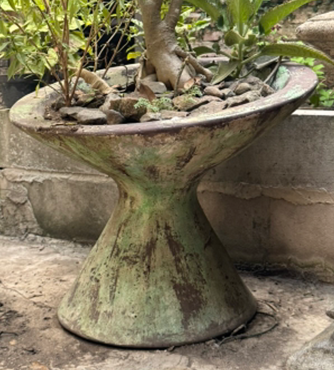 Concrete Tilt Planter - seconds